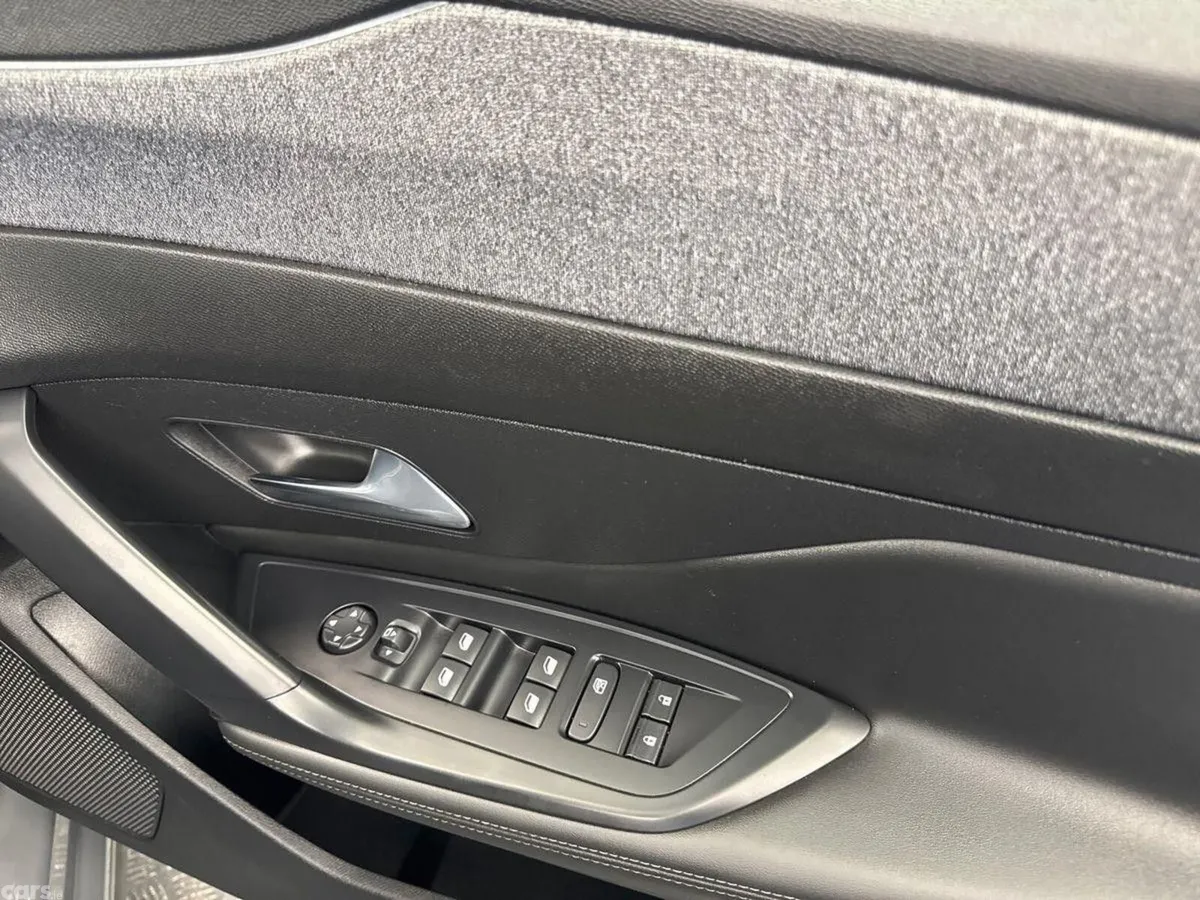 Peugeot 408 Hatchback, Petrol, 2024, Grey