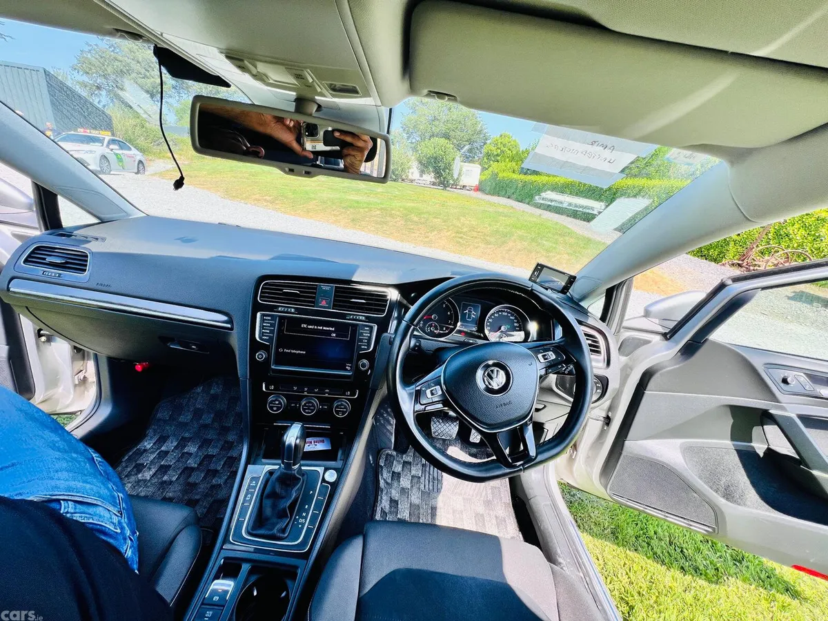 Volkswagen Golf Hatchback, Petrol, 2014, Gold