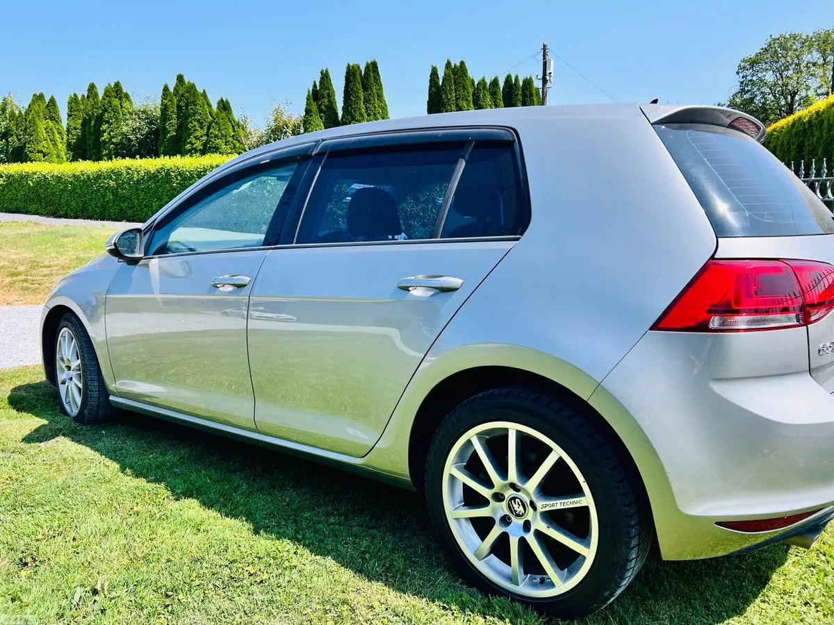 Volkswagen Golf Hatchback, Petrol, 2014, Gold