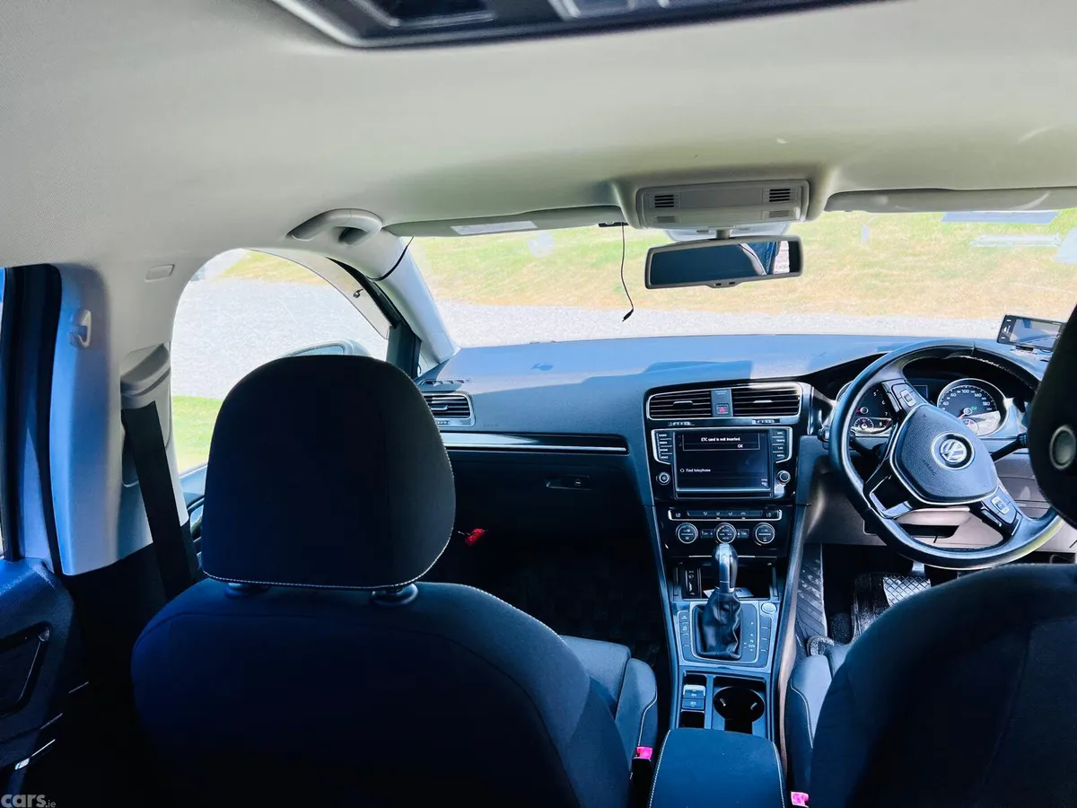 Volkswagen Golf Hatchback, Petrol, 2014, Gold