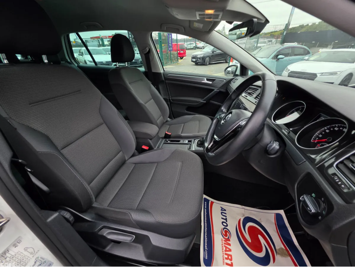 Volkswagen Golf Hatchback, Petrol, 2018, White
