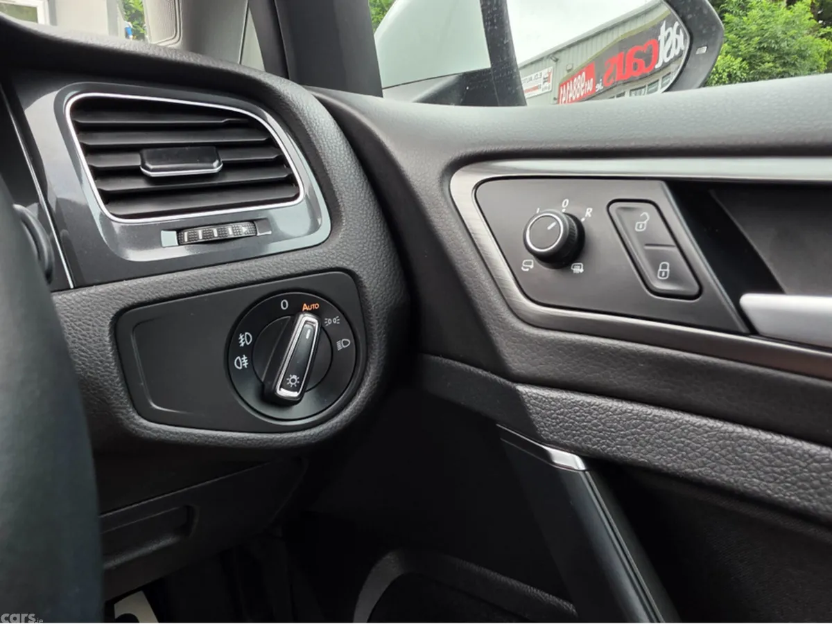 Volkswagen Golf Hatchback, Petrol, 2018, White