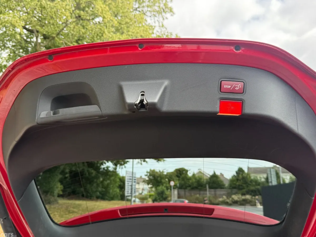 Mercedes-Benz CLA Estate, Petrol, 2019, Red