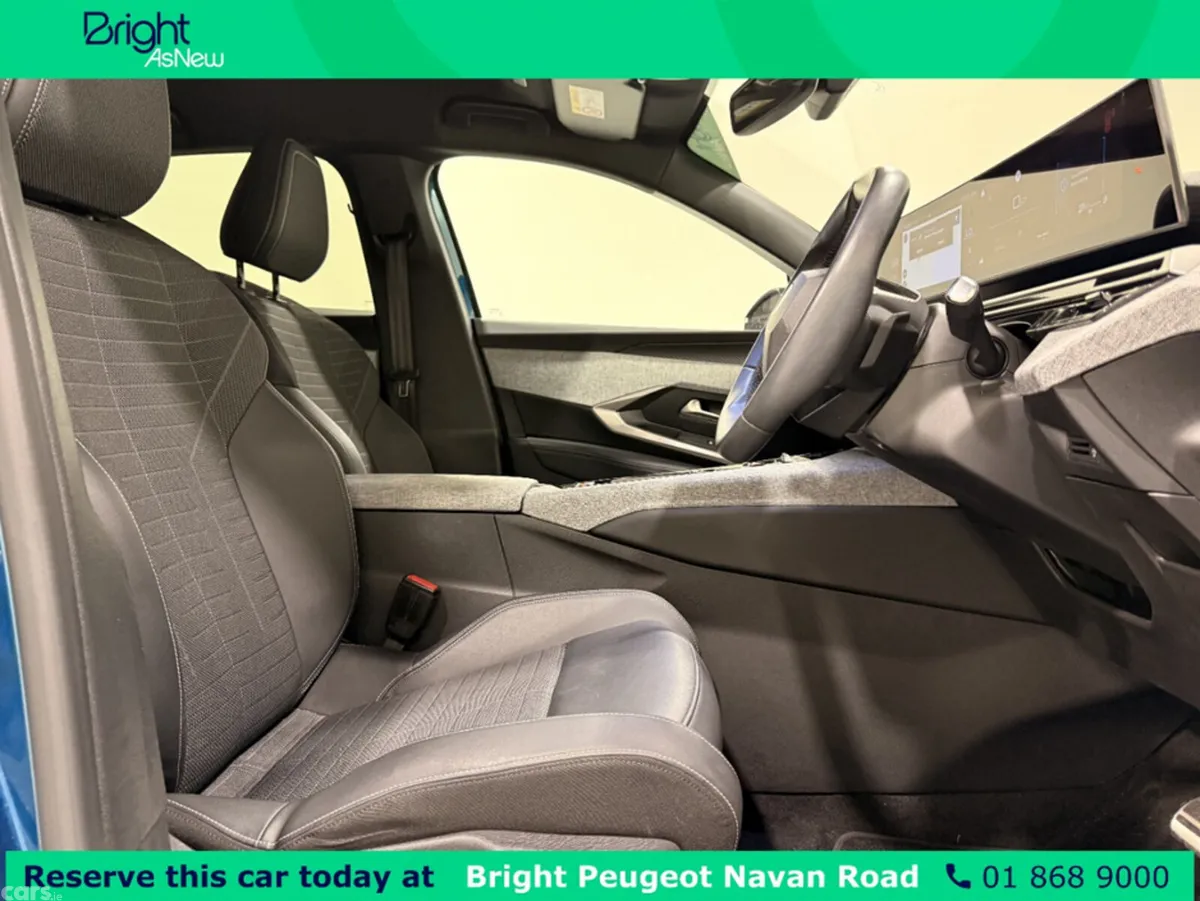Peugeot 3008 MPV, Petrol Hybrid, 2024, Blue
