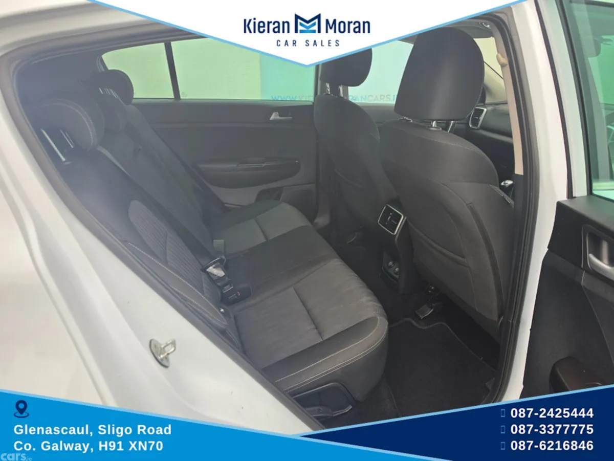 Kia Sportage MPV, Diesel Hybrid, 2021, White