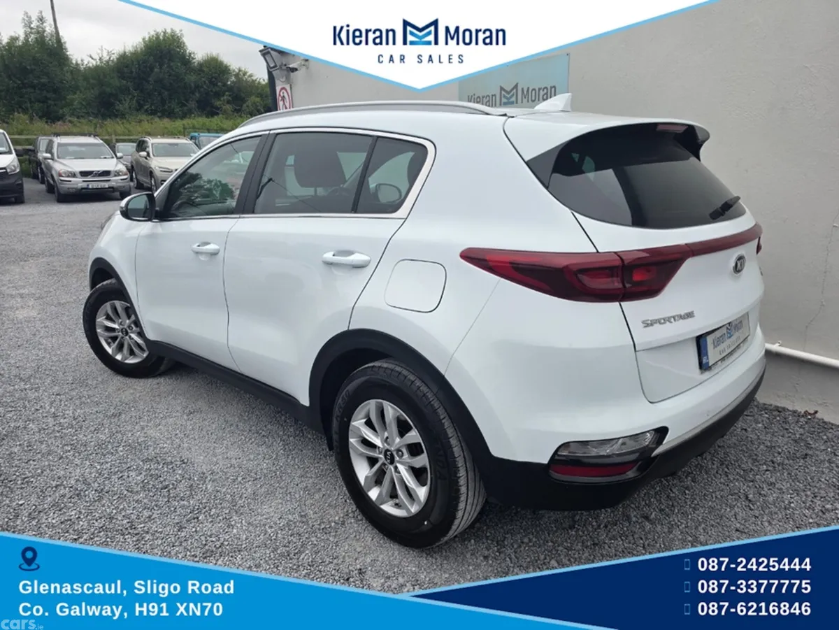 Kia Sportage MPV, Diesel Hybrid, 2021, White