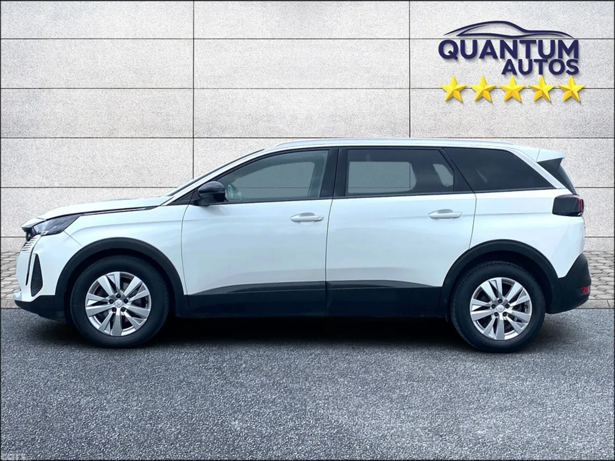 Peugeot 5008 MPV, Diesel, 2023, White