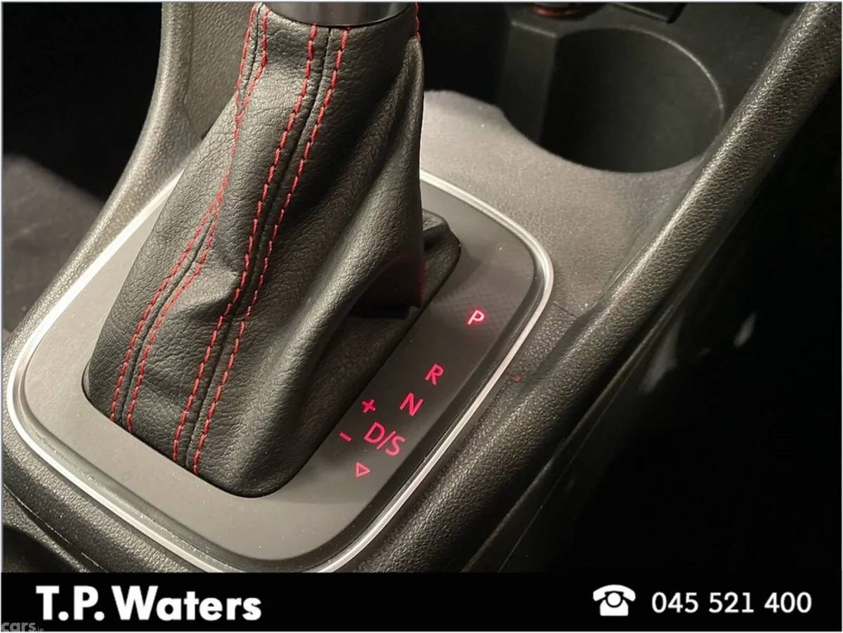 Volkswagen Polo Hatchback, Petrol, 2017, Red