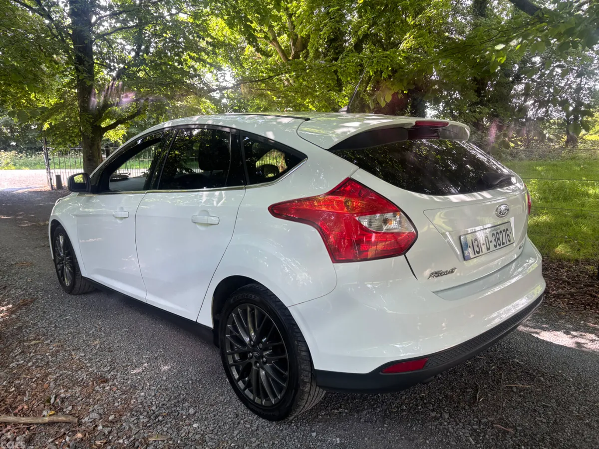 Ford Focus Hatchback, Petrol, 2013, White
