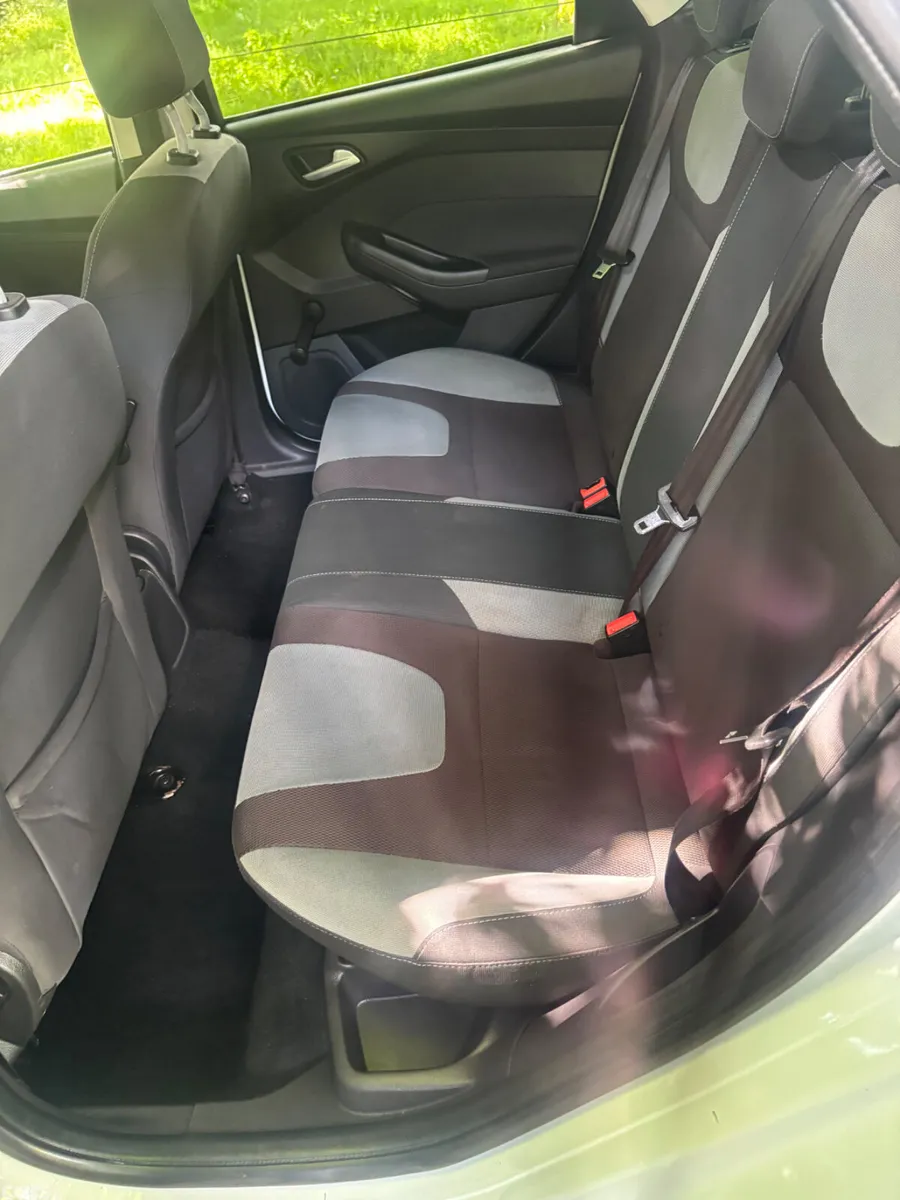 Ford Focus Hatchback, Petrol, 2013, White