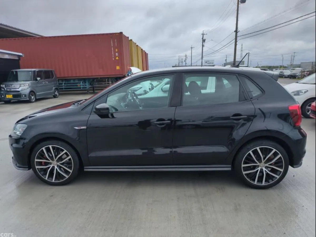 Volkswagen Polo Hatchback, Petrol, 2015, Black
