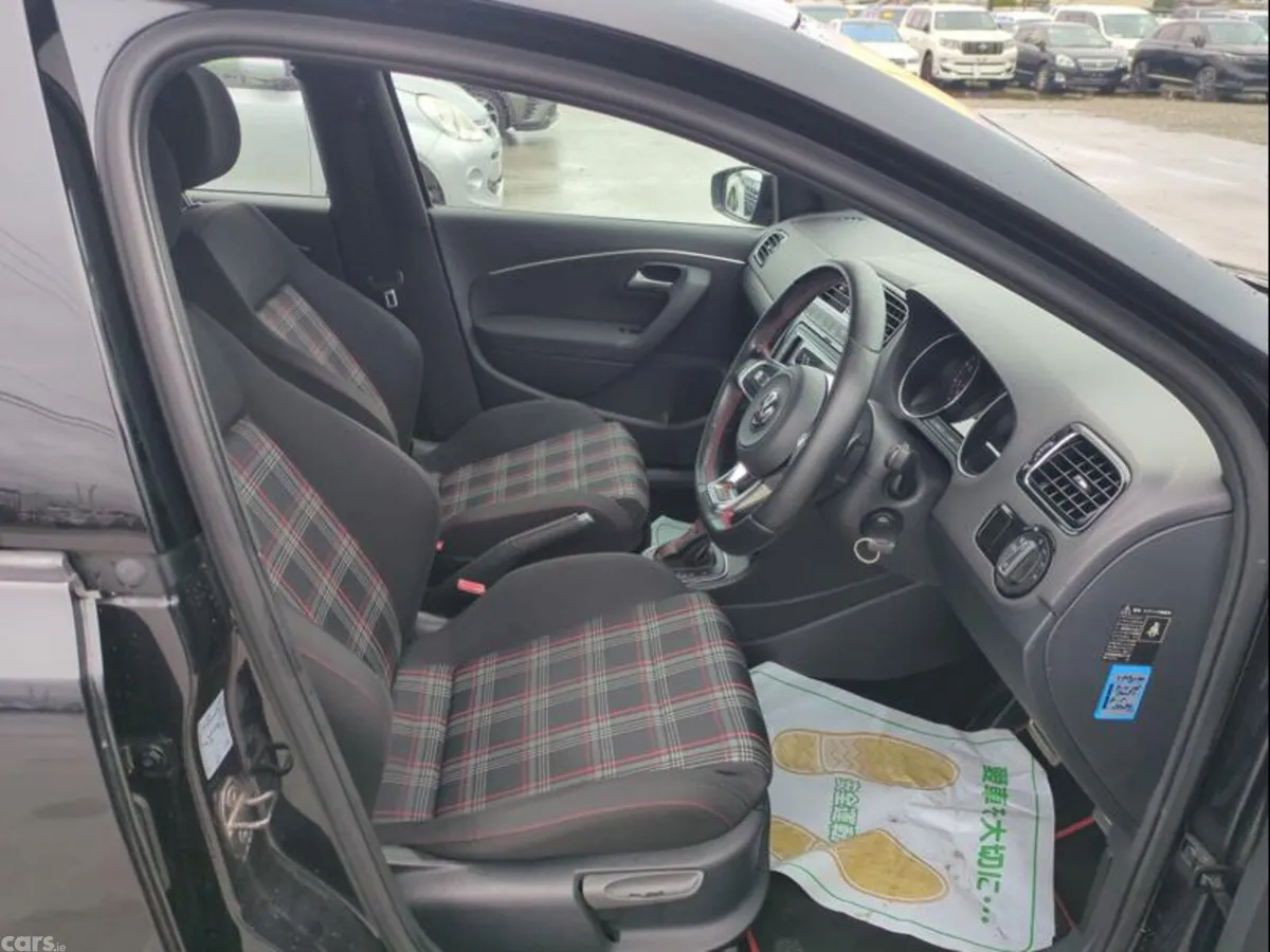 Volkswagen Polo Hatchback, Petrol, 2015, Black