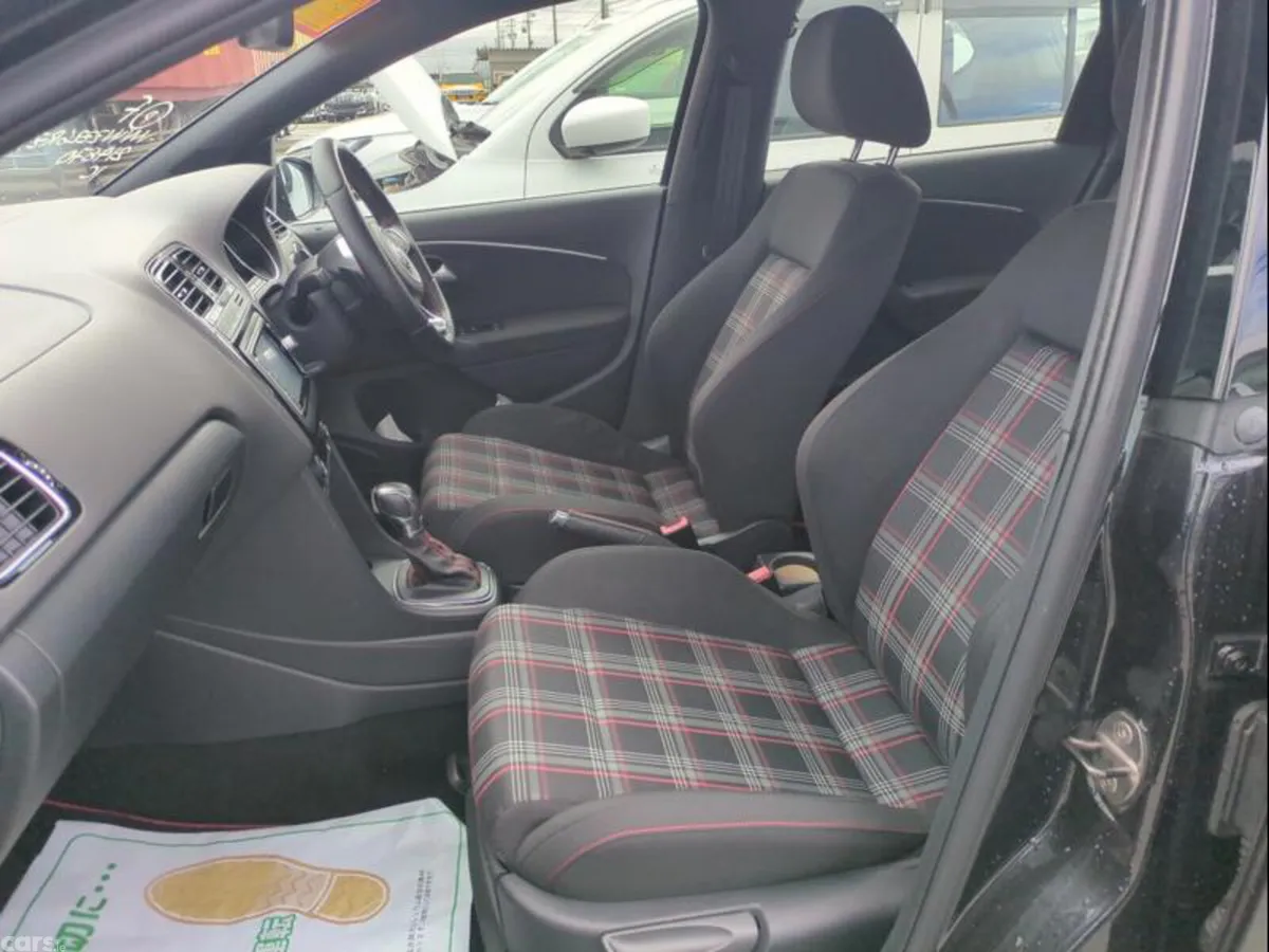 Volkswagen Polo Hatchback, Petrol, 2015, Black
