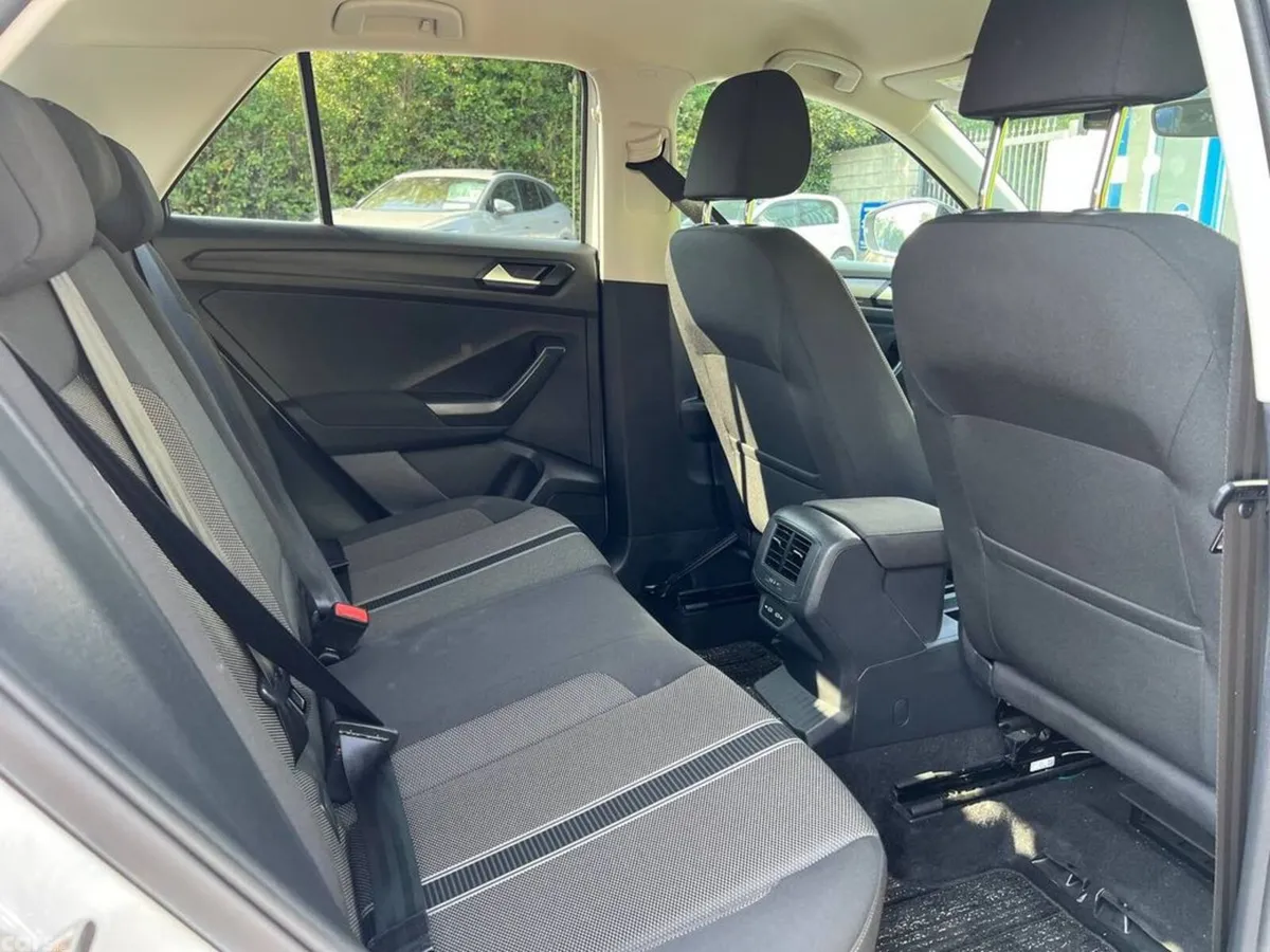 Volkswagen T-Roc SUV, Diesel, 2021, White