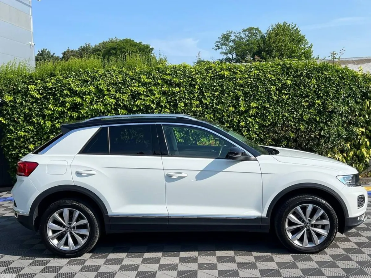 Volkswagen T-Roc SUV, Diesel, 2021, White