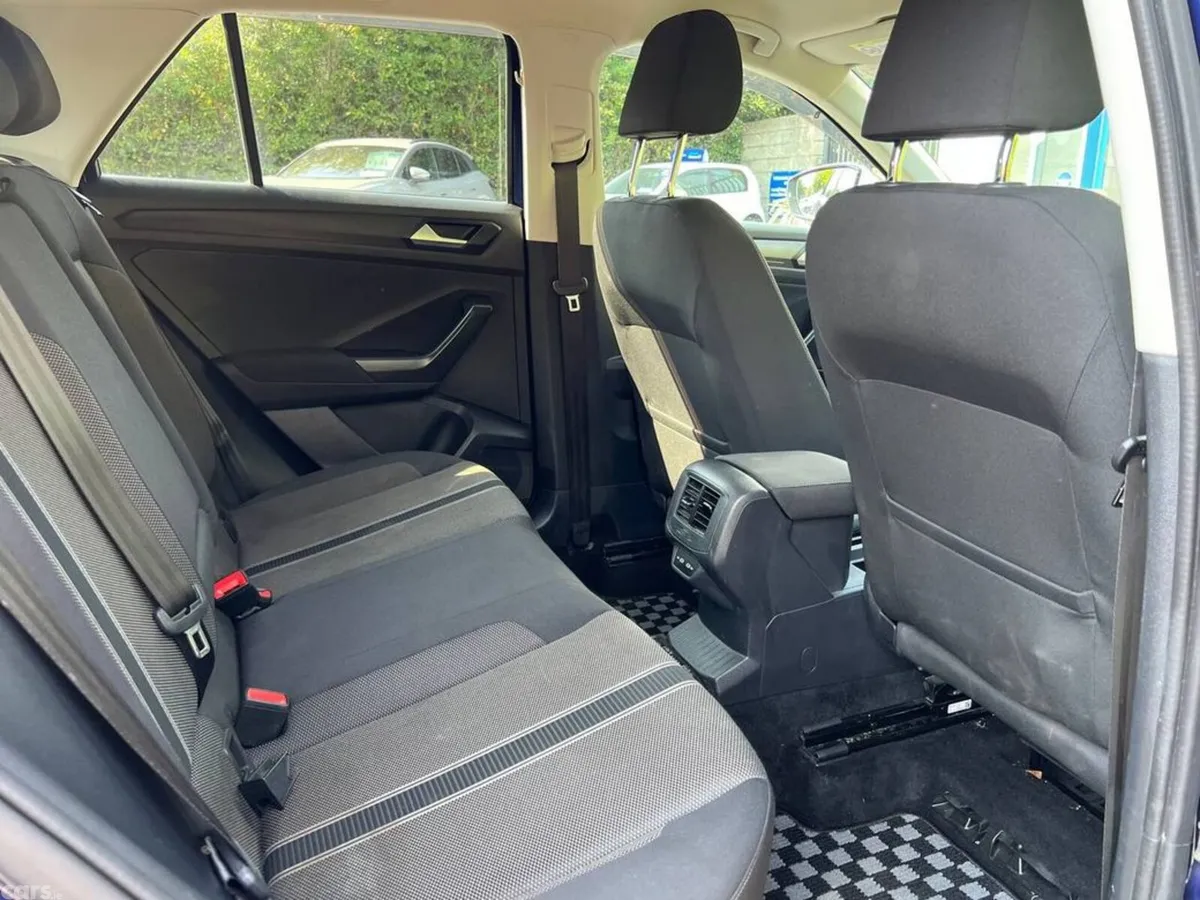 Volkswagen T-Roc SUV, Diesel, 2021, Blue