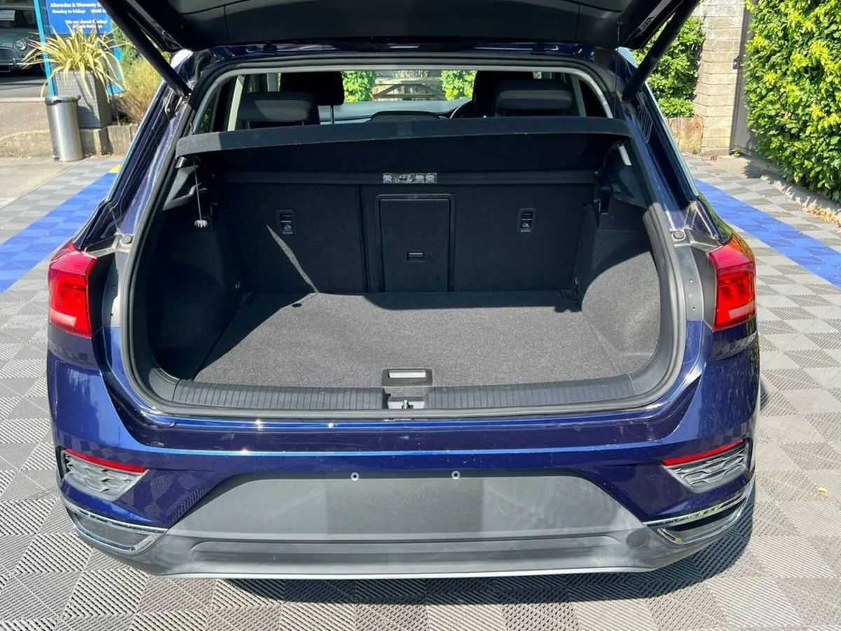 Volkswagen T-Roc SUV, Diesel, 2021, Blue