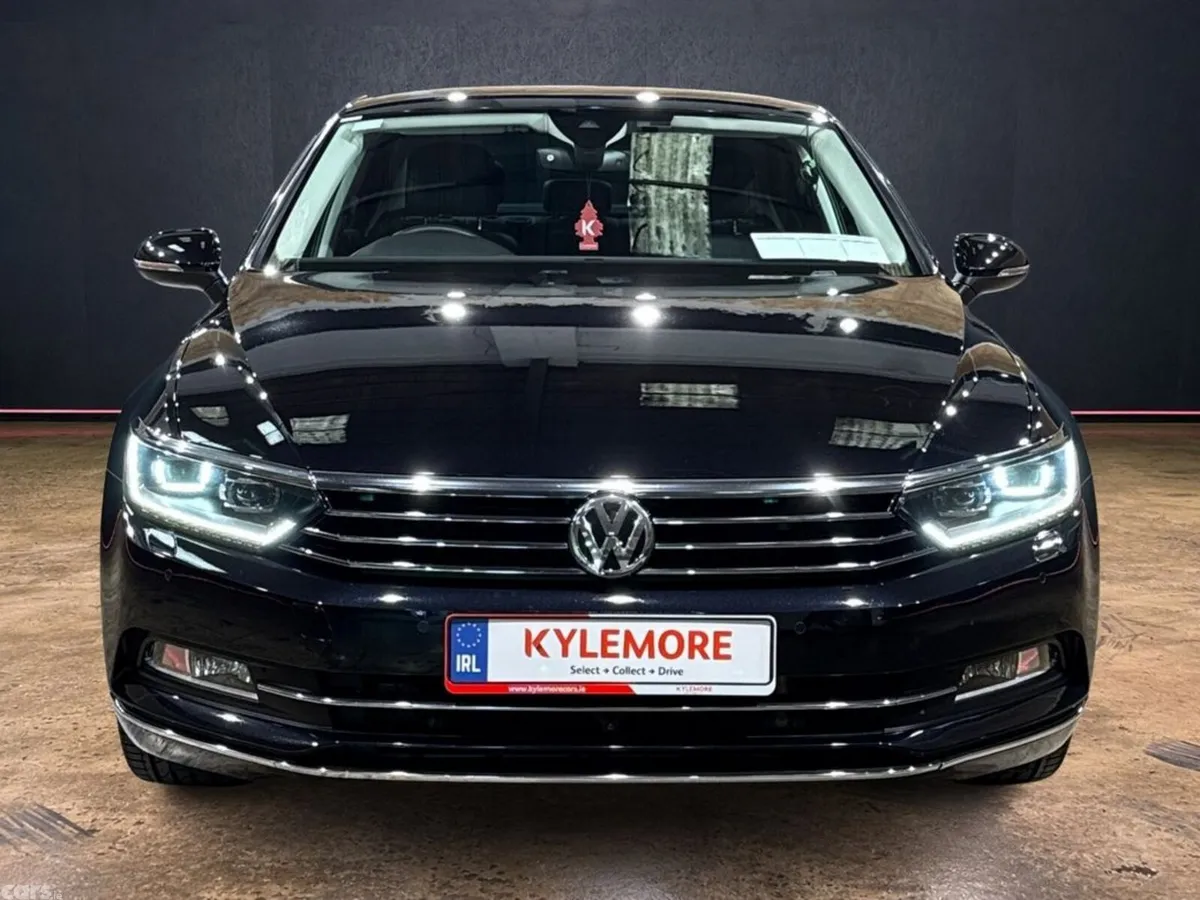 Volkswagen Passat Saloon, Petrol, 2019, Black