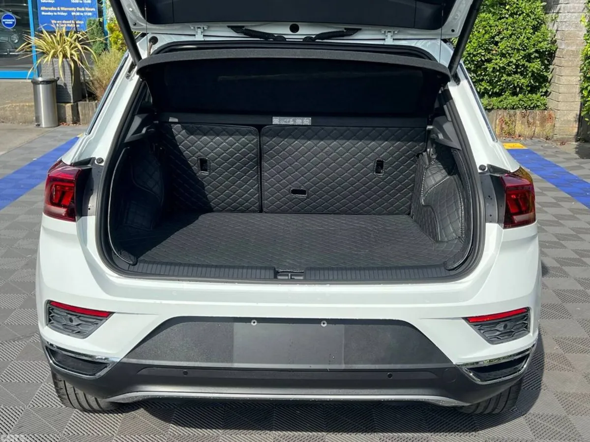 Volkswagen T-Roc SUV, Diesel, 2021, White