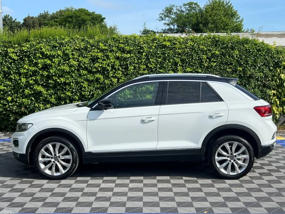 Volkswagen T-Roc SUV, Diesel, 2021, White
