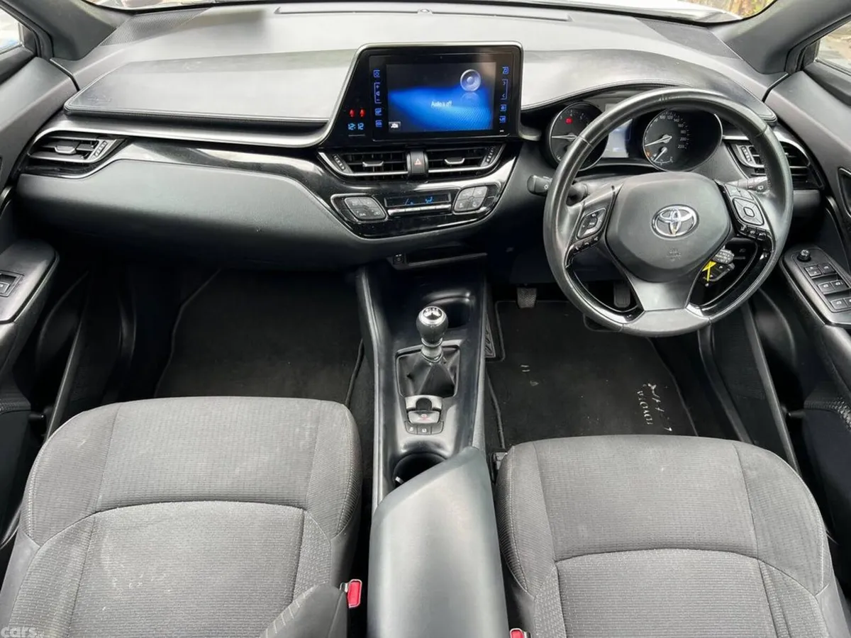 Toyota C-HR Hatchback, Petrol, 2017, White