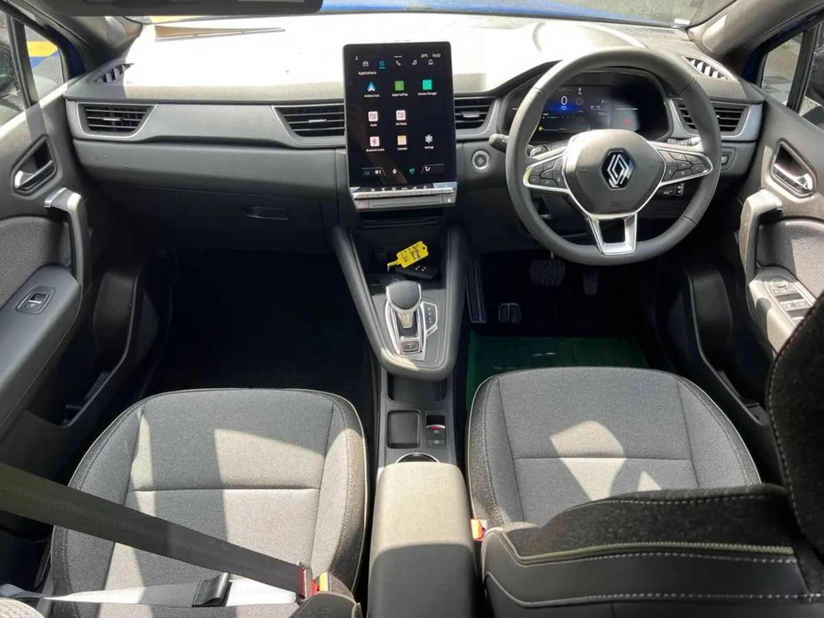 Renault Captur SUV, Petrol Hybrid, 2026, Blue