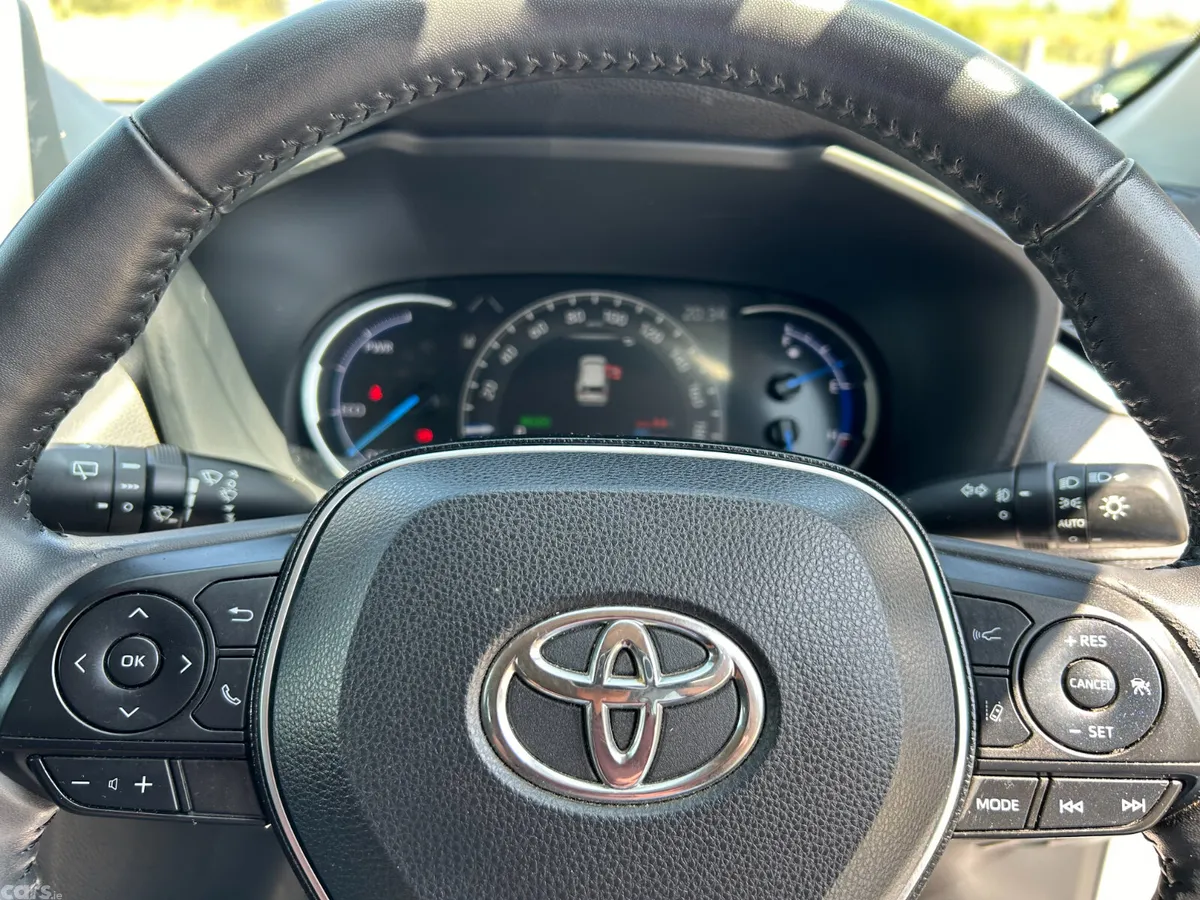 Toyota RAV4 SUV, Petrol Hybrid, 2020, White