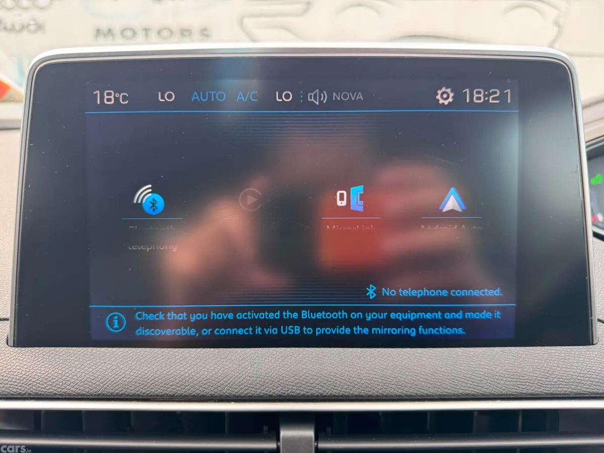 Peugeot 3008 MPV, Petrol, 2018, White
