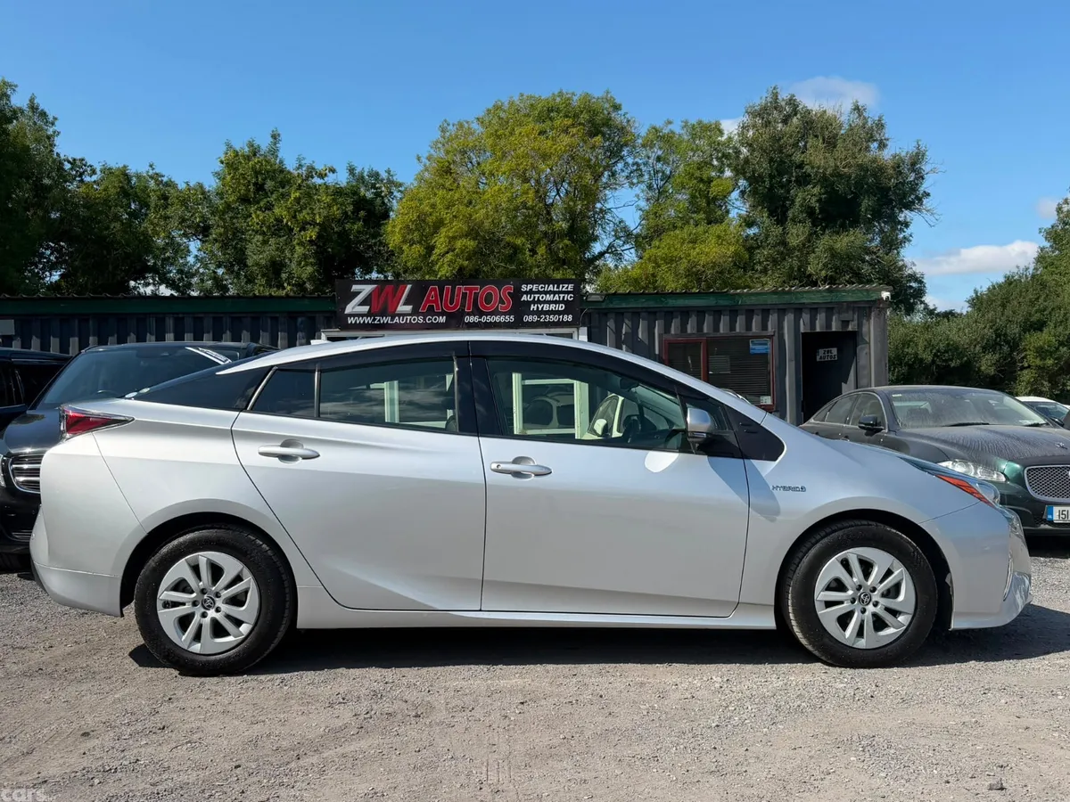 Toyota Prius Hatchback, Petrol Hybrid, 2019, Silver