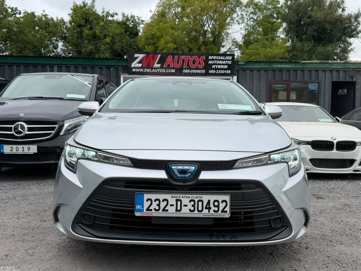 Toyota Corolla Estate, Petrol Hybrid, 2023, Silver