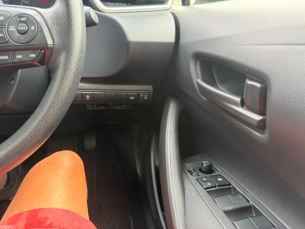 Toyota Corolla Estate, Petrol Hybrid, 2023, Silver