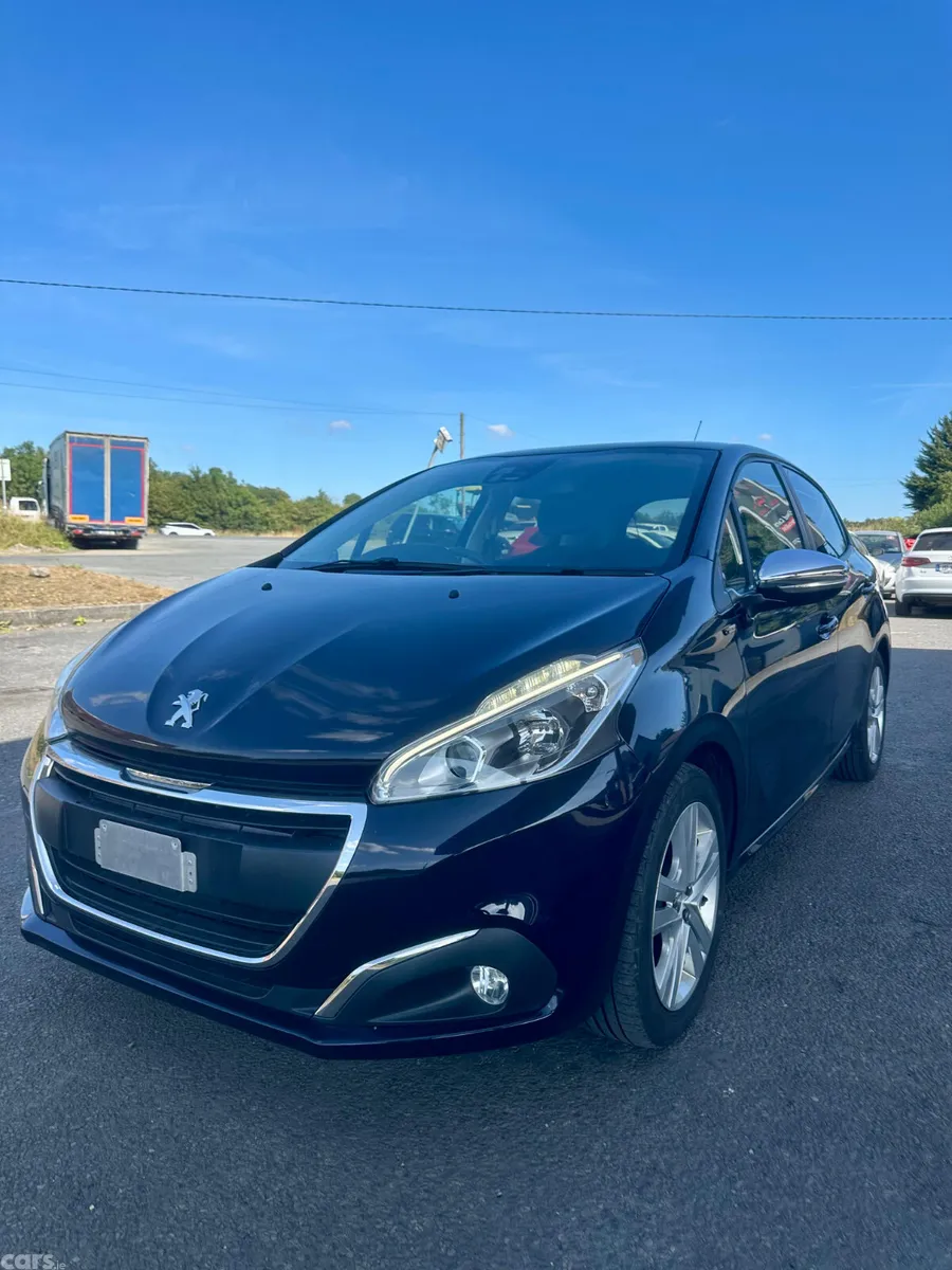 Peugeot 208 Hatchback, Petrol, 2016, Blue