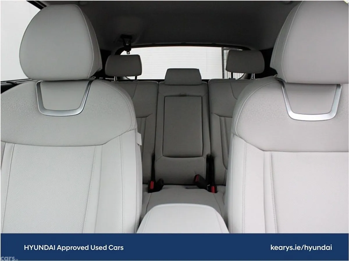 Hyundai Tucson SUV, Petrol Hybrid, 2024, Green