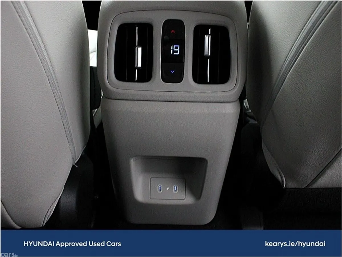 Hyundai Tucson SUV, Petrol Hybrid, 2024, Green