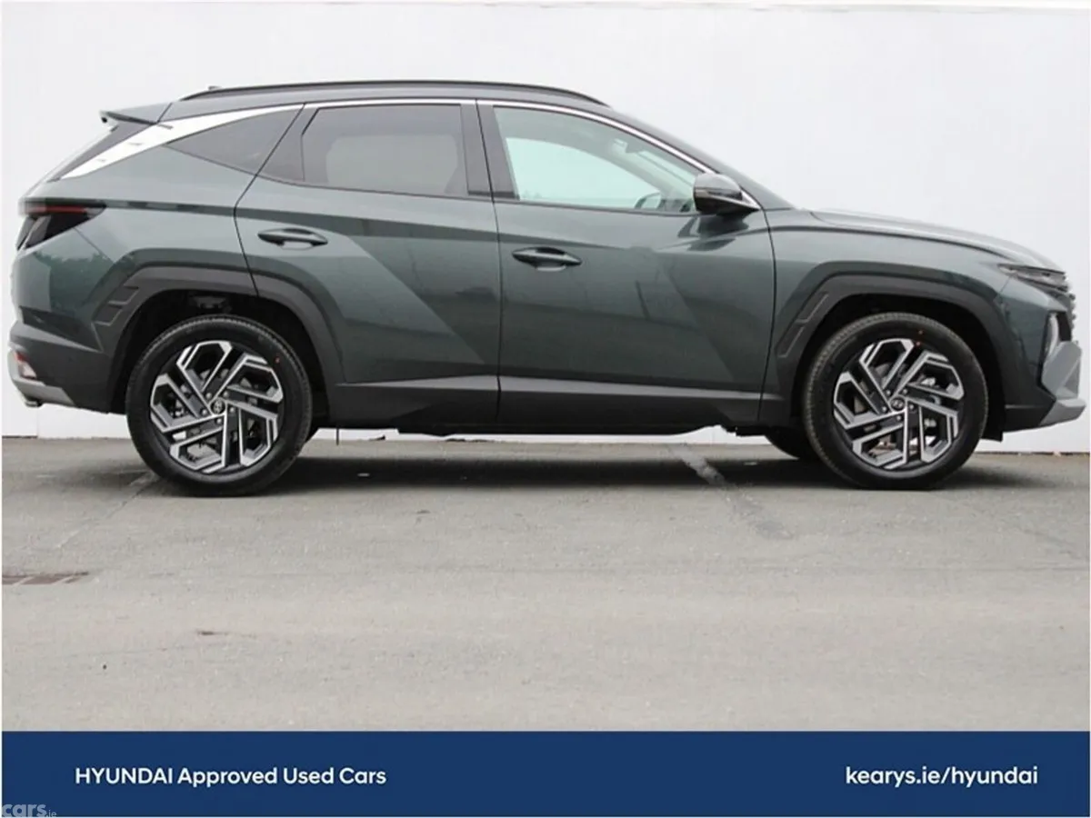 Hyundai Tucson SUV, Petrol Hybrid, 2024, Green