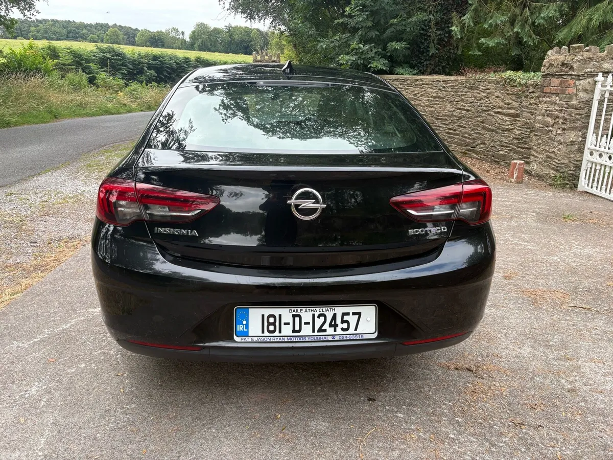 Opel Insignia Hatchback, Diesel, 2018, Black