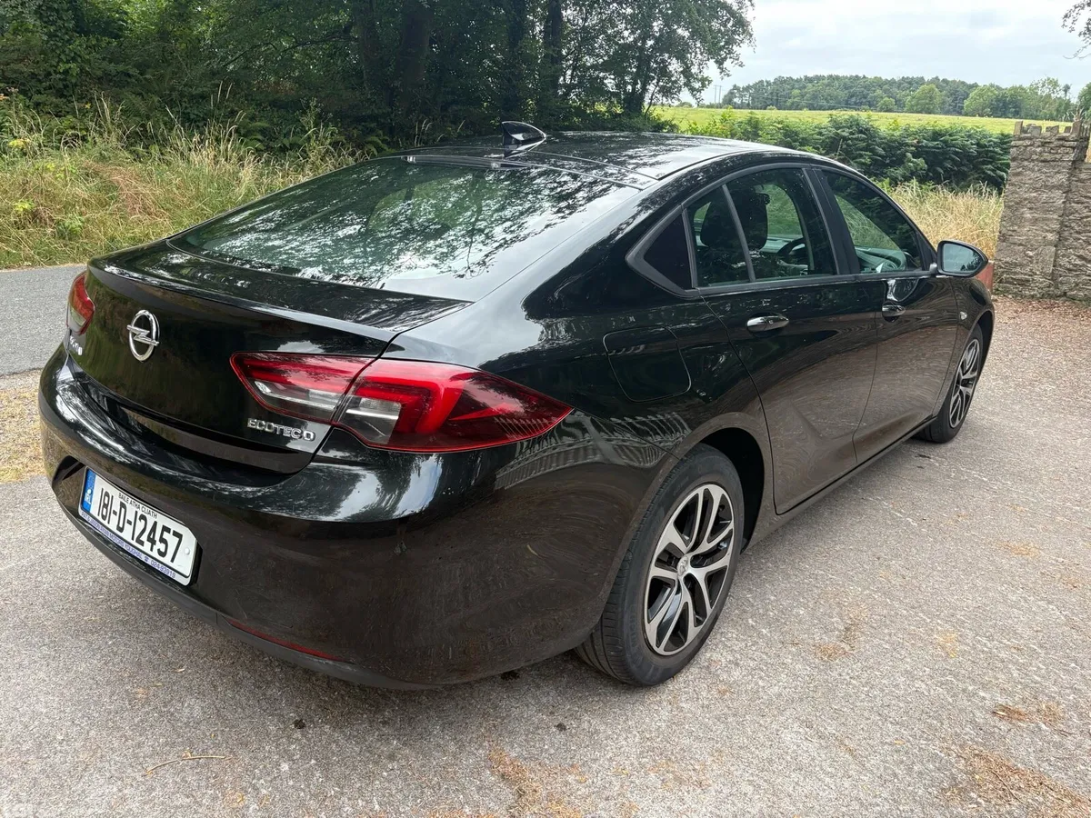 Opel Insignia Hatchback, Diesel, 2018, Black