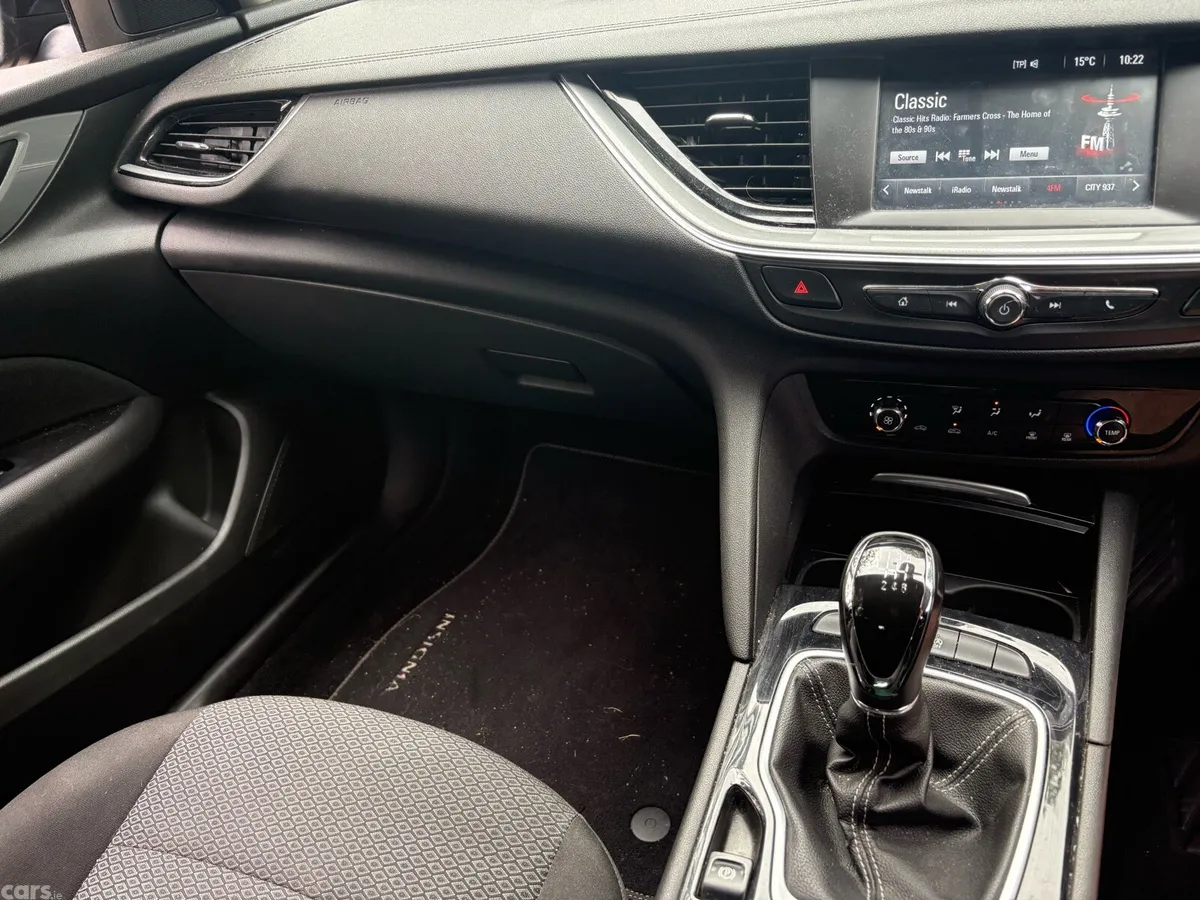 Opel Insignia Hatchback, Diesel, 2018, Black