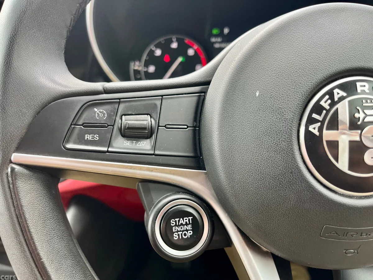 Alfa Romeo Giulia Saloon, Diesel, 2017, Black