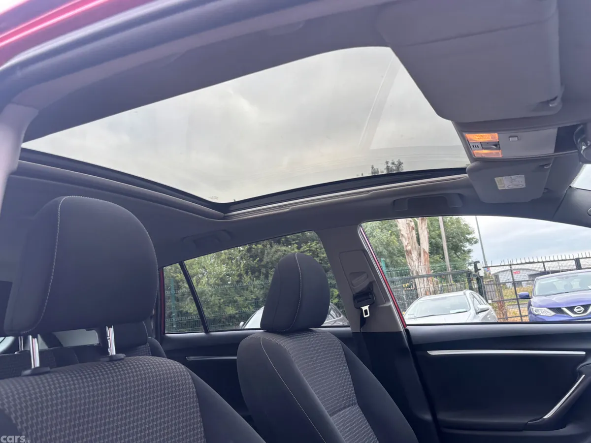 Toyota Verso MPV, Diesel, 2015, Red