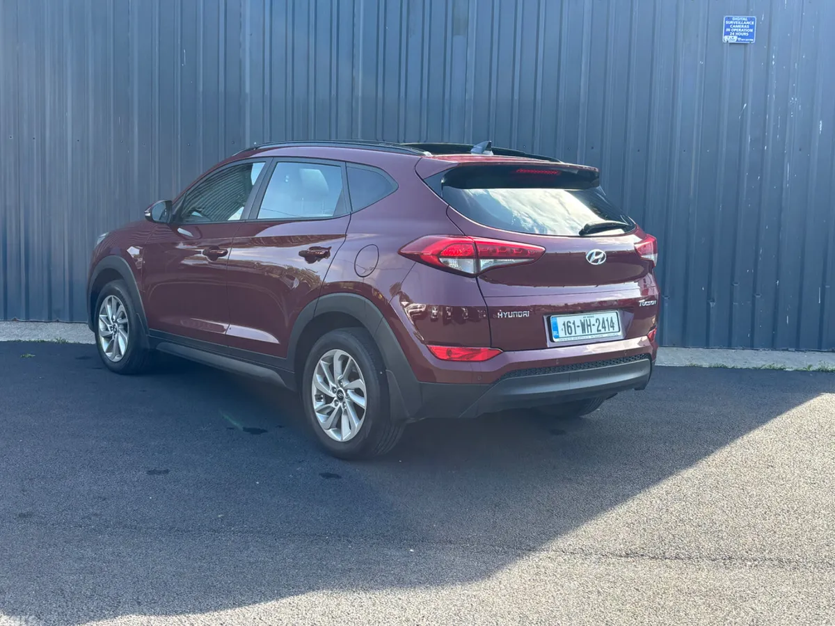 Hyundai Tucson SUV, Diesel, 2016, Red