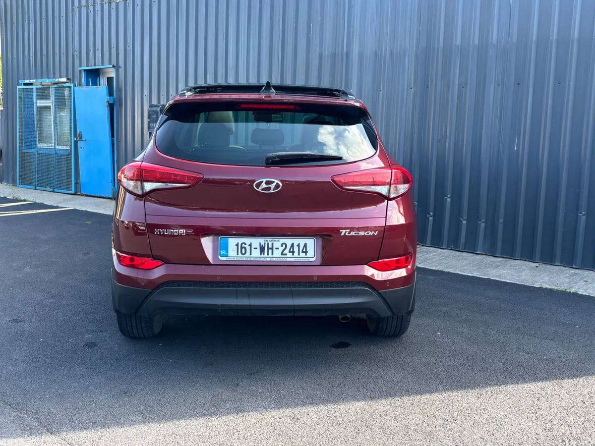 Hyundai Tucson SUV, Diesel, 2016, Red