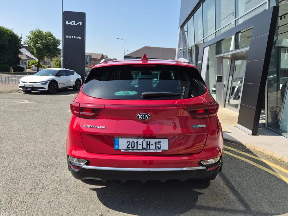 Kia Sportage MPV, Diesel, 2020, Red