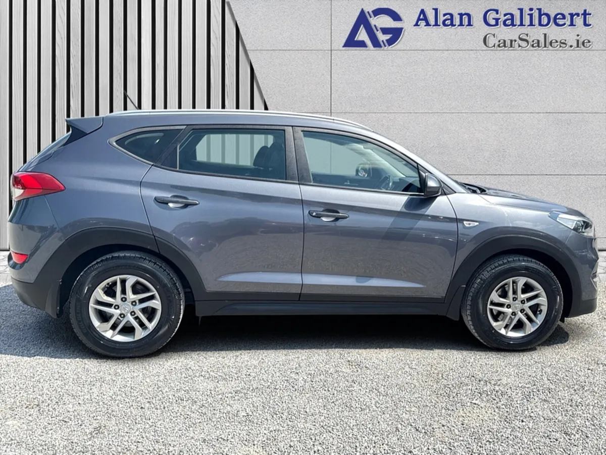 Hyundai Tucson MPV, Diesel, 2017, Grey