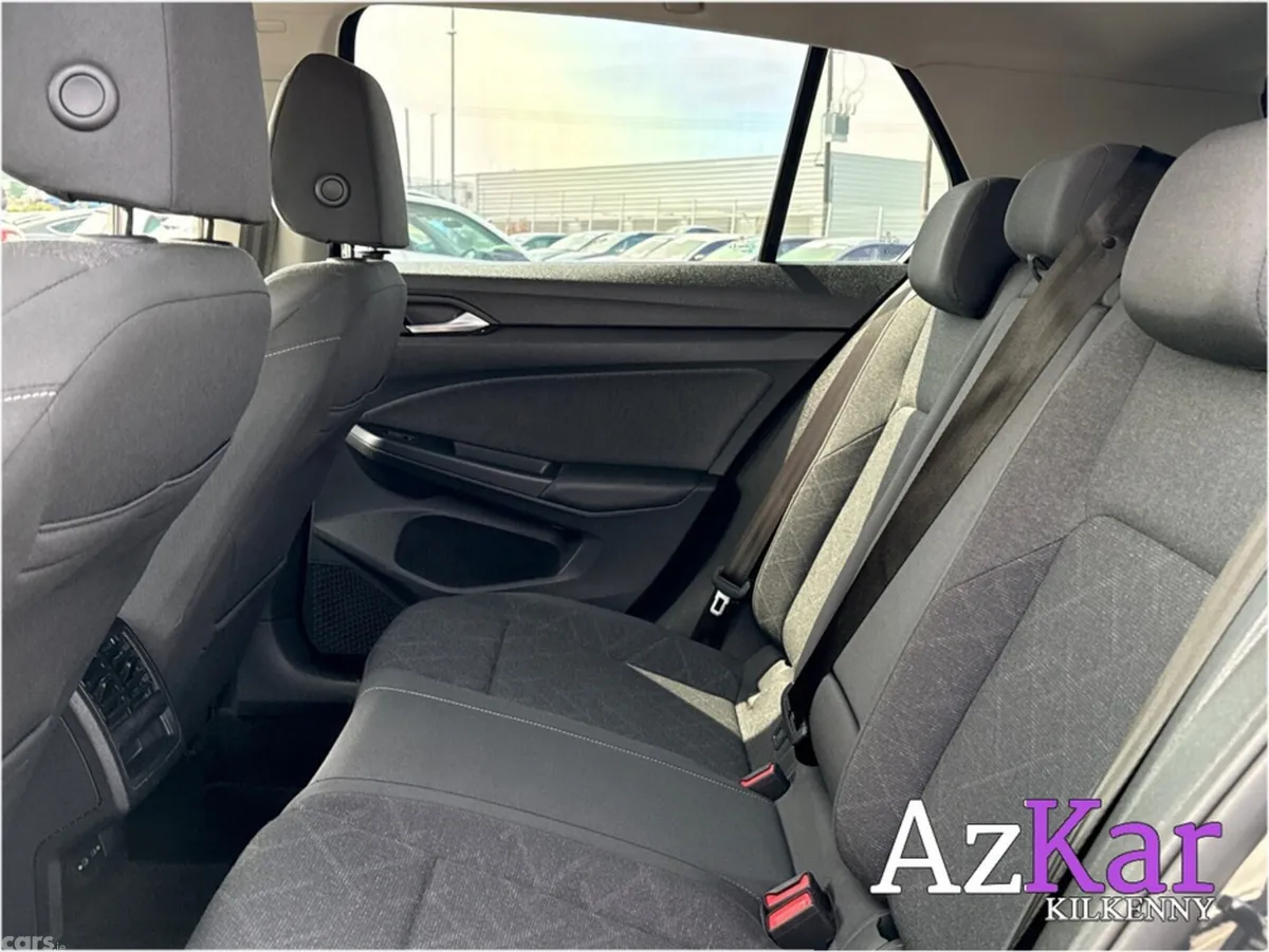 Volkswagen Golf Hatchback, Diesel, 2023, Grey