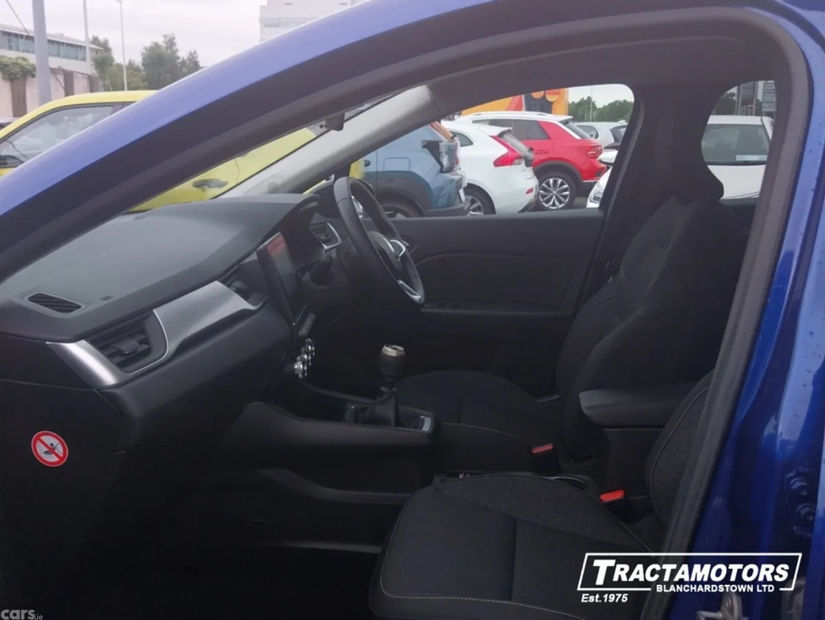 Renault Captur Hatchback, Petrol, 2024, Blue
