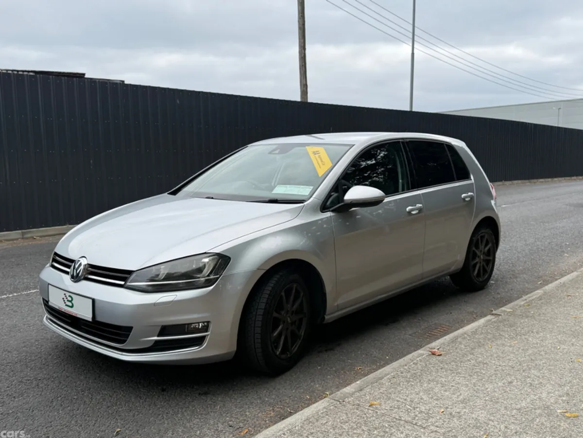Volkswagen Golf Hatchback, Petrol, 2016, White