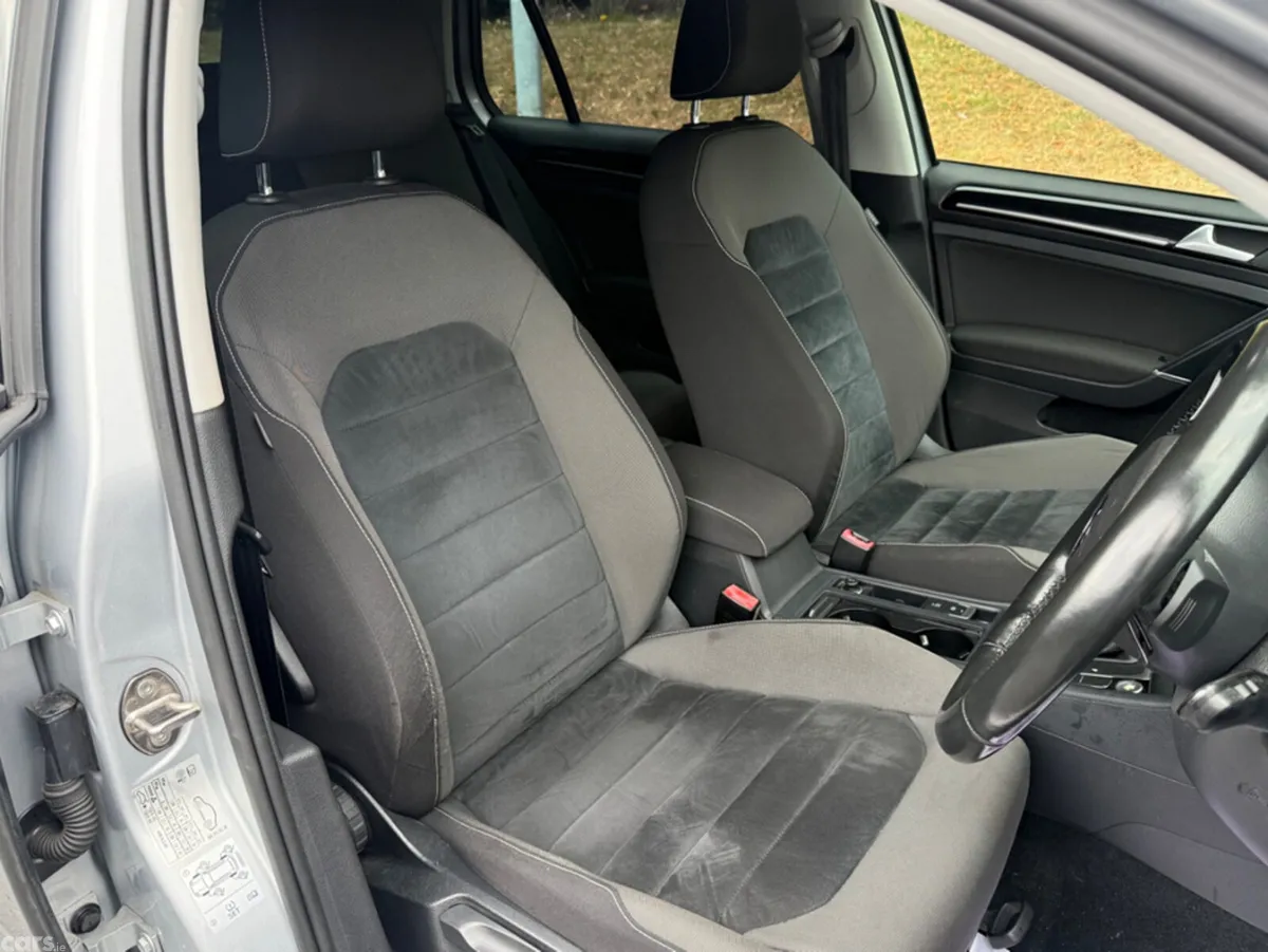 Volkswagen Golf Hatchback, Petrol, 2016, White