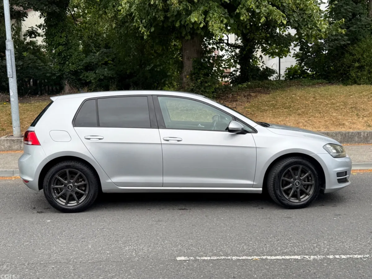 Volkswagen Golf Hatchback, Petrol, 2016, White
