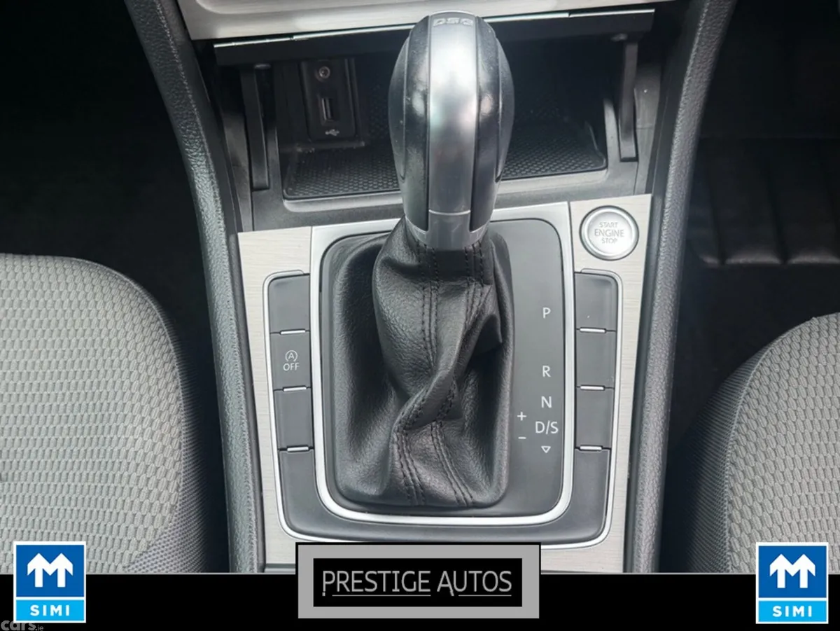 Volkswagen Golf Estate, Petrol, 2017, Blue